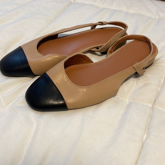 Flats - Picture 2 of 2